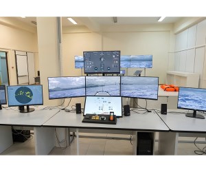 Simulatore didattico di plancia navale con mini consolle (3 canali)